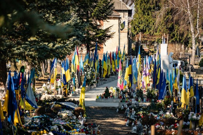 До кінця залишався вірним військовій присязі: в області поховали Героя – 07