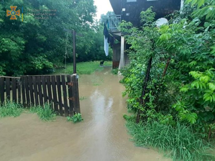 Рахівщина знову постраждала від негоди – 01