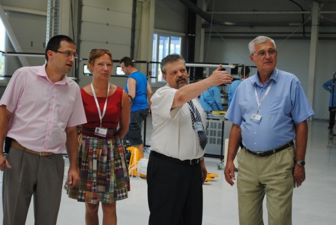 На заводі "Флекстронікс" в Мукачеві відкрили першу лінію виробництва (ФОТОРЕПОРТАЖ) – 02