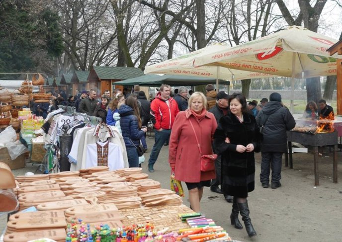 В Ужгороді відкрили фестиваль медовухи – 41