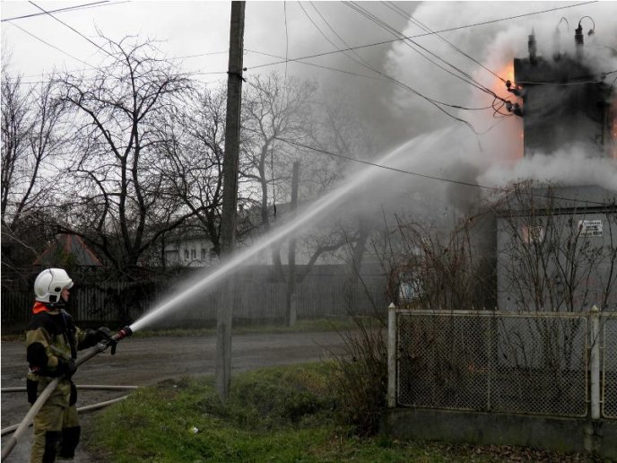 В одному із сіл Ужгородщини горіла трансформаторна підстанція – 02
