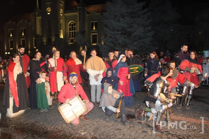 Парад ліхтариків та лицарські бої: як у Мукачеві відзначали День святого Мартина – 40