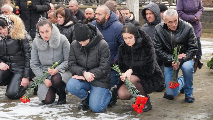 Мукачівська громада попрощалась із молодим Героєм – 06