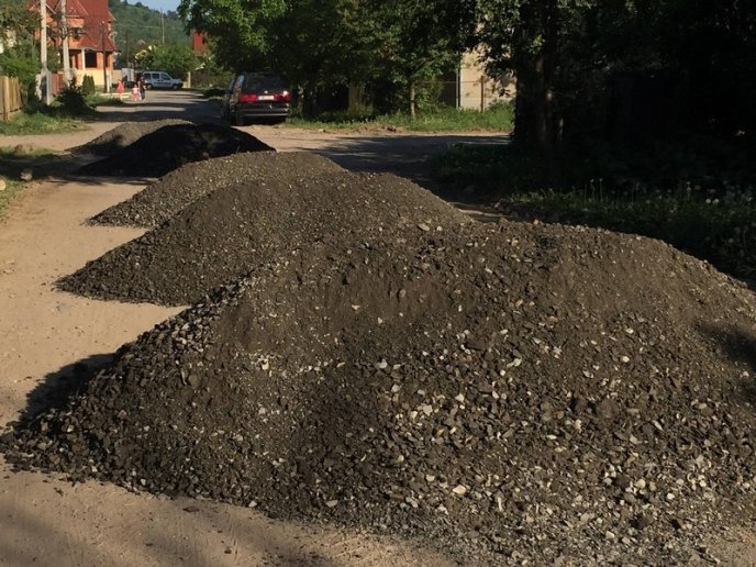 У Мукачеві заасфальтують 6 вулиць – 03