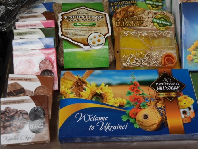 В Ужгороді розпочався новорічно-різдвяний ярмарок – 32