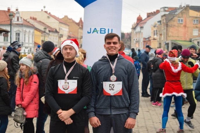В Ужгороді відбувся благодійний забіг "Пробіжи – допоможи" – 12