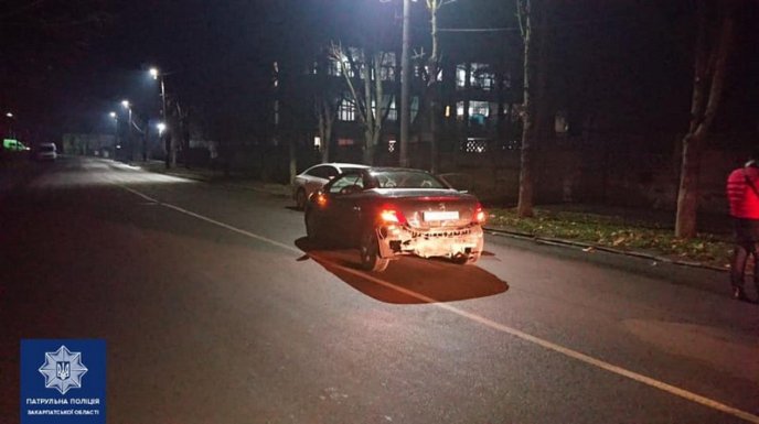 У Мукачеві Skoda врізалась у Peugeot: винуватець ДТП втік – 01 У Мукачеві Skoda врізалась у Peugeot: винуватець ДТП втік – 01