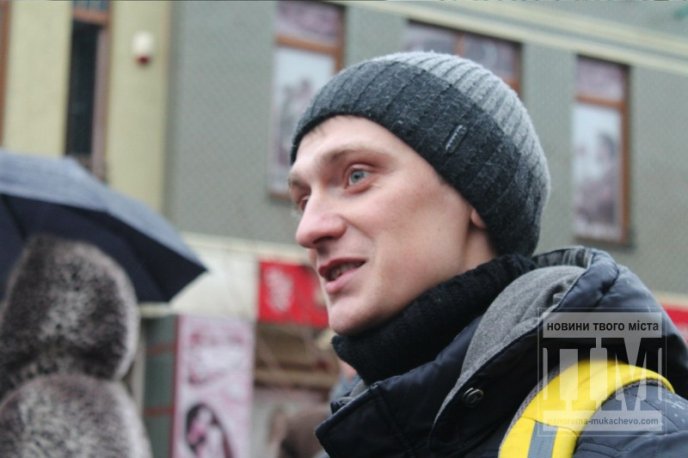 Мукачівці намагались розгадати секрет невідомого пам’ятника на вулиці Пушкіна (ФОТОРЕПОРТАЖ) – 08