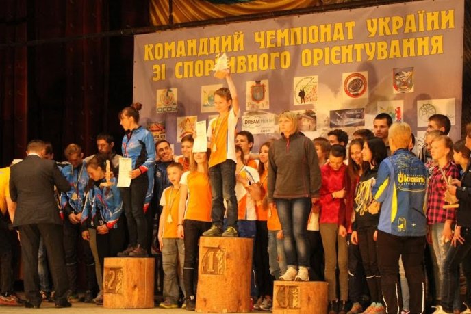 32 збірні команди з 19 регіонів країни з’їхалися до Рахова на чемпіонат України зі спортивного орієнтування – 08