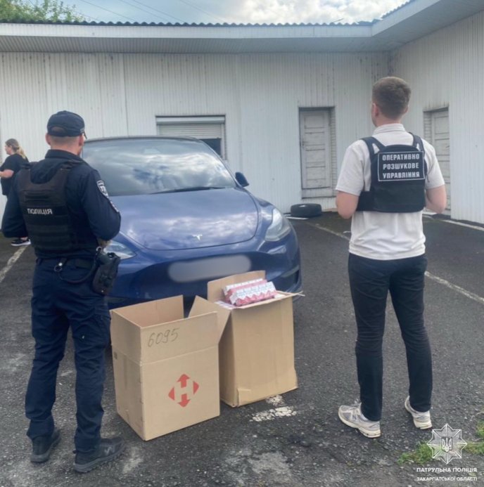 За кермом автомобіля Tesla була жінка: що відомо про випадок, який стався в області – 01 Фото — УПП Закарпатської області