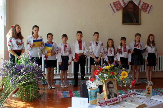 На Хустщині презентували новодрук "Викресане серцем" Василя Ігната – 02