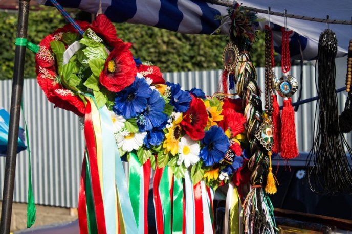 Набережна Мукачева, перед монастирем, нагадує торгову алею (ФОТО) – 08