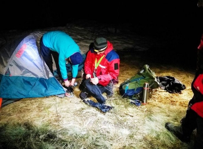 Наодинці вирішила підкорити Карпати: молода жінка потрапила у халепу – 02