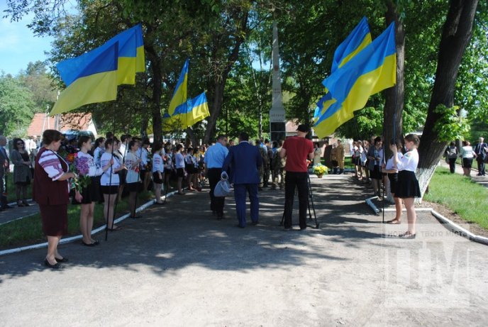 Громада Мукачівщини також відзначила День пам’яті та примирення (ФОТОРЕПОРТАЖ) – 01