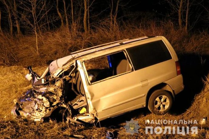 У страшній аварії загинув молодий закарпатець. Багато постраждалих – 02 У страшній аварії загинув молодий закарпатець. Багато постраждалих – 02