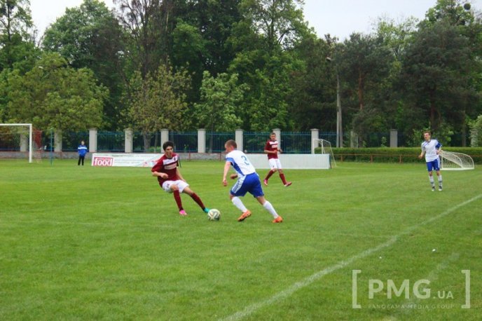 Футболісти "Мункача" розгромили гостей з Поляни – 03