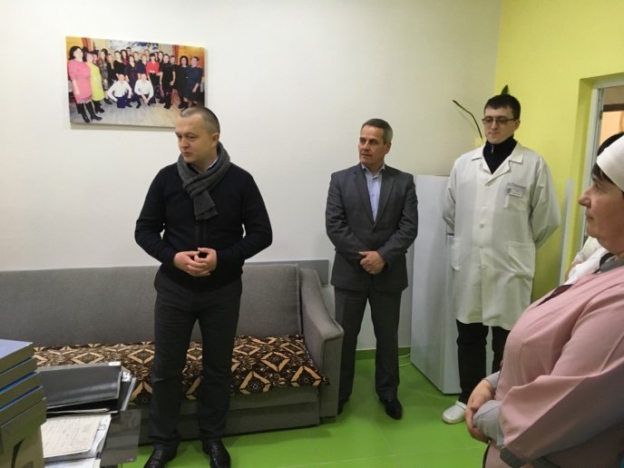 Народний депутат Василь Петьовка привітав жінок Тячівщини та Рахівщини з 8 Березня – 10