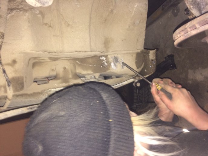 Українець намагався вивезти у Словаччину 640 пачок цигарок – 05