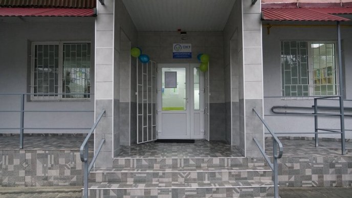 У Мукачеві відкрили оновлену амбулаторію медцентру "Сім’я" – 01