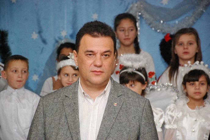Голова Закарпатської облради побував у ролі Миколая для вихованців школи-інтернату – 07 Голова Закарпатської облради побував у ролі Миколая для вихованців школи-інтернату – 07