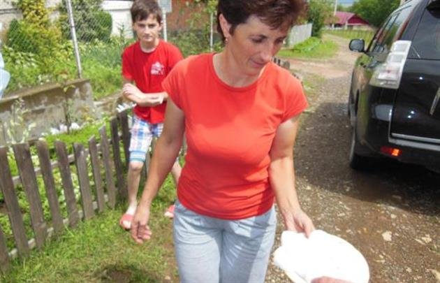 Мешканка Хустщини вирішила зберегти частину граду, що потріпав її обістя – 08