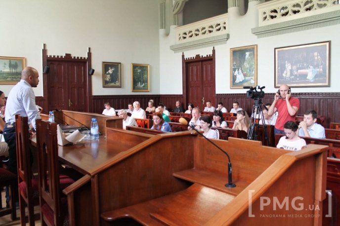 "Ніякої корупції, ніякого блату", – Мустафа Найєм про нову поліцію у Закарпатті – 04