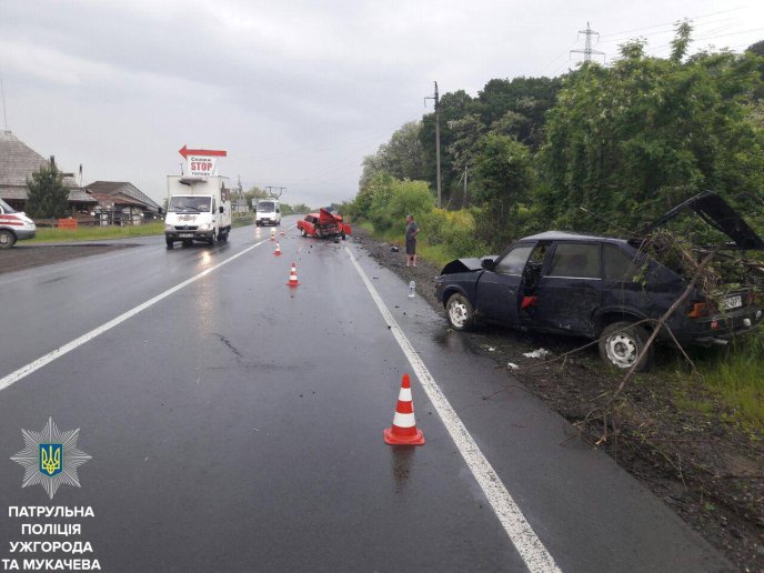 8 ДТП за добу: патрульні показали фото розбитих автівок – 02