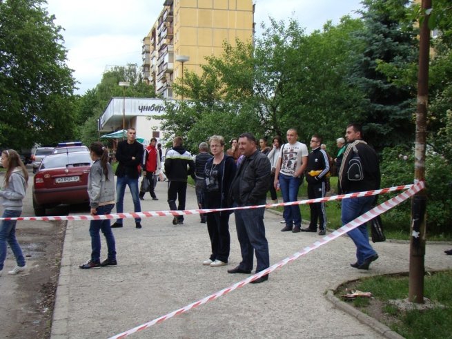 В Ужгороді намагалися спалити джип одному з провідних діячів ромської громади Ужгорода (ФОТО) – 13
