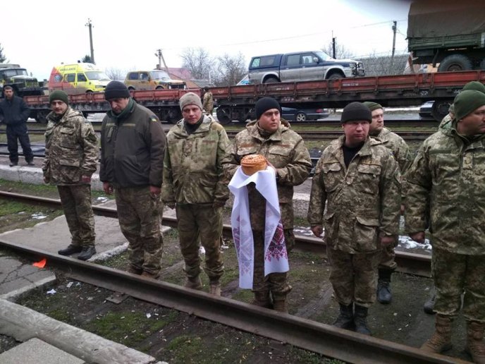 У Виноградові зустріли бійців 128-ої бригади, які повернулись з фронту – 02