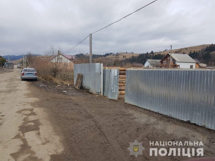 Четверо закарпатців увірвалися у будинок і викрали чоловіка – 01