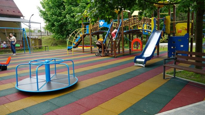 У Мукачеві на День міста відкрили оновлений парк – 04