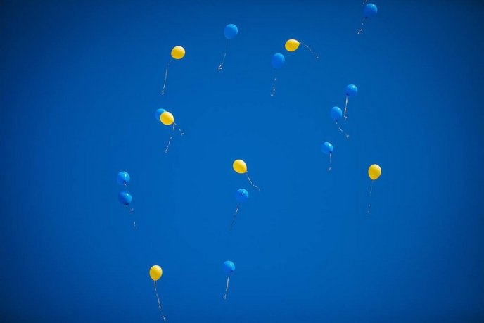 В Ужгородській ЗОШ №3 відлунав останній дзвінок (ФОТО) – 18