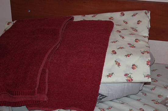 В Ужгороді адміністраторка готелю за гроші звела чоловіка з повією – 03 В Ужгороді адміністраторка готелю за гроші звела чоловіка з повією – 03