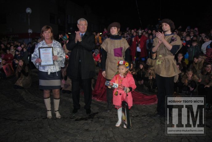 У Мукачеві відзначили День святого Мартина яскравим вогняним шоу (ФОТОРЕПОРТАЖ) – 40