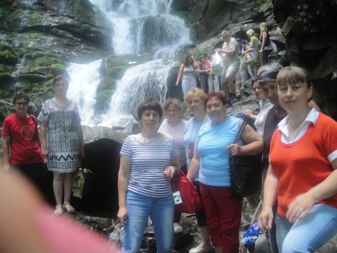 Вчителі Тересвянської школи побували з екскурсією на мальовничій Міжгірщині – 01