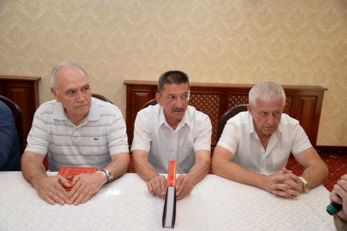 Сьогодні провели термінове засідання Ради адвокатів Закарпатської області – 01