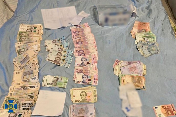 На Закарпатті СБУ блокувала схему продажу гуманітарної допомоги – 04