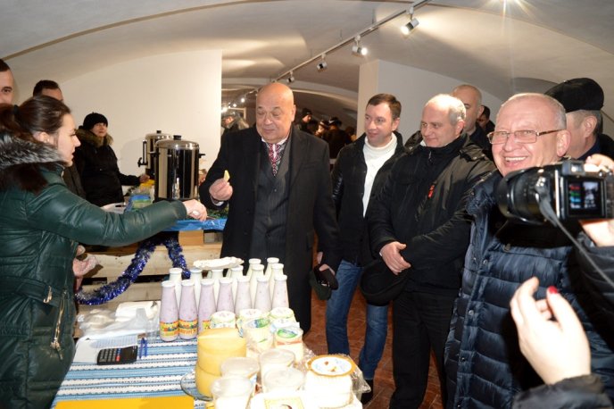 В Ужгороді стартував гастрономічно-колядницький фестиваль «Василля» – 08