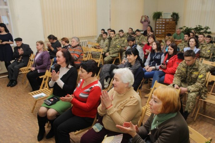 Три письменниці презентували у Мукачеві свою збірку – 04 Три письменниці презентували у Мукачеві свою збірку – 04