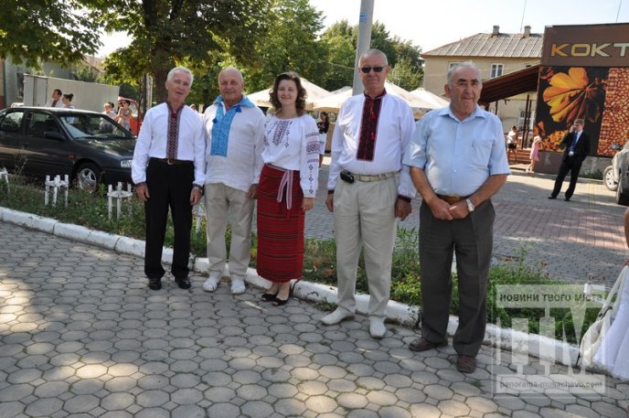 День Незалежності України у Мукачеві відзначили масштабним парадом вишиванок (ФОТОРЕПОРТАЖ) – 41