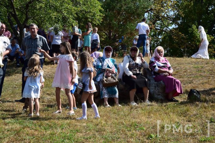 Мукачево святкує Успіння Пресвятої Богородиці: у монастирі – тисячі вірників – 05