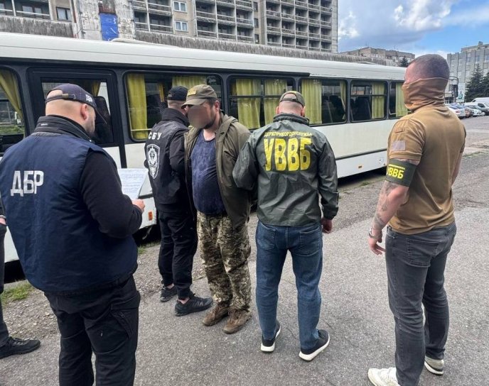 В області затримали прикордонника. Відомо, що він накоїв – 03 Прикордоннику обрали запобіжний захід