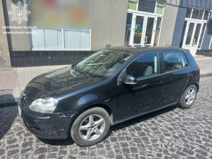 Поліція шукає очевидців аварії, яка сталась у центрі Мукачева – 03