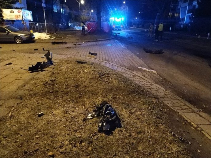 Двоє українців загинули у моторошній ДТП у Польщі – 08