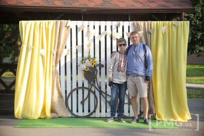 Миттєвості велозаїзду у Мукачеві: фоторепортаж із "Літньої зустрічі цімборів" – 09