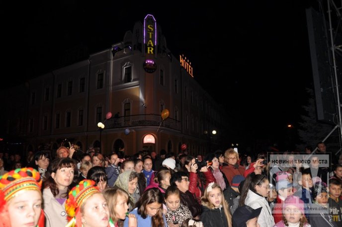 День Святого Мартина у Мукачеві: смачні наїдки, запашне вино і насичена культурна програма (ФОТО) – 19