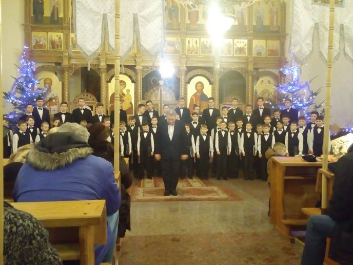 Серію різдвяних концертів Мукачівський хор хлопчиків та юнаків розпочав з греко-католицького Успенського собору – 02