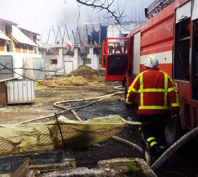 В області сталася пожежа на території монастиря – 04