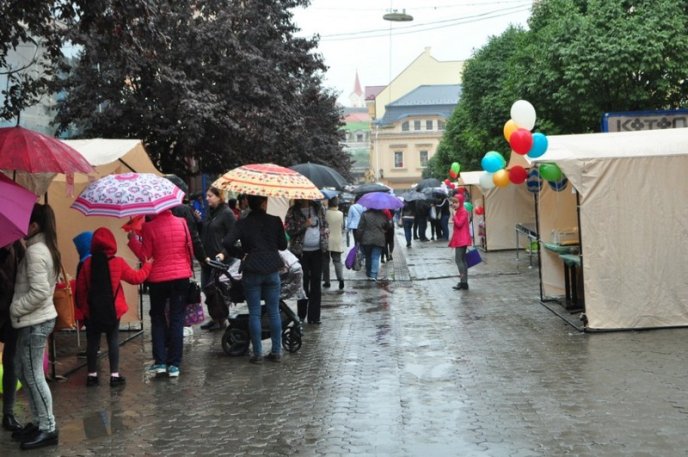 В Ужгороді з’явилася Солодка вулиця – 09