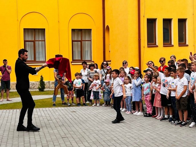 У Мукачеві відзначили День захисту дітей – 16